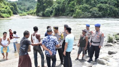 Santri Dayah Hanyut di Sungai Salah Sirong, Kapolres Bireuen Turut Lakukan Pencarian
