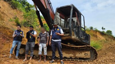 Polisi Amankan Satu Unit Ekskavator di Lokasi Tambang Ilegal di Aceh Selatan