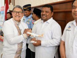 Hadiri Penerbangan Perdana Pesawat Super Air Jet, Sekda Sulaimi Ucapkan Selamat