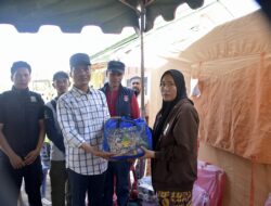 Pemko Langsa Serahkan Bantuan Masa Panik untuk Korban Kebakaran di Langsa Barat