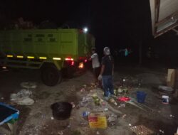 Selama Libur Idul Fitri, DLH Aceh Besar Bersihkan Objek Wisata Lampuuk