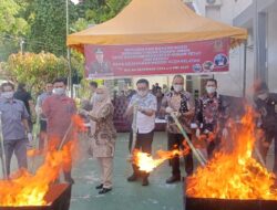 Kejari Aceh Selatan Musnahkan 1,3 kg Ganja dan 60,87 Gram Shabu