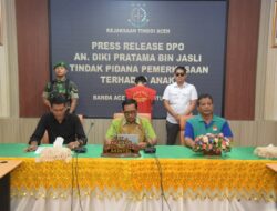 Tim Tabur Kejati Aceh dan Kejari Aceh Besar Amankan Buronan Kasus Pemerkosa Anak