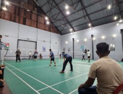Ratusan Peserta Ikuti Turnamen Badminton Merdeka Cup 2025