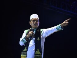 Tabligh Akbar Maulid Nabi 1447 H di Aceh Tamiang, Ribuan Warga Sambut Kehadiran Ustadz Das’ad Latif