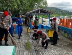 Satreskrim dan Satpolairud Polres Sabang Bersama Pokdarwis Gelar Bakti Sosial di Pantai Kuta Timu
