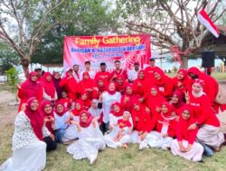 Barisan H Nazaruddin Dekgam Kecamatan Lhoknga Adakan Family Gathering