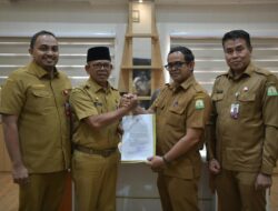 Taufik Jadi Plt Sekda Aceh, Wagub Dek Fadh: Jaga Integritas dan Bangun Komunikasi yang Baik