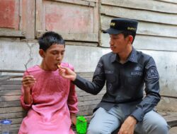 Kunjungi Anak Gangguan Jiwa, Bupati Tarmizi Komit Aceh Barat Bebas dari Pasung