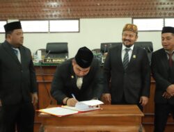 Pj Bupati dan DPRK Aceh Besar Sepakati RKUA dan Raqan PPAS APBK Tahun 2024