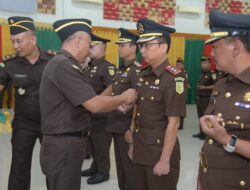 Kajati Aceh Lantik Enam Kajati dan Koordinator Kejati