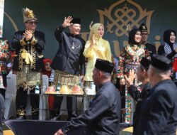 Pawai Budaya PKA-8 Pukau Ribuan Penonton