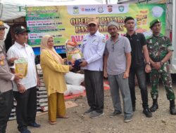 Warga Darul Kamal Antusias Belanja di Operasi Pasar Khusus
