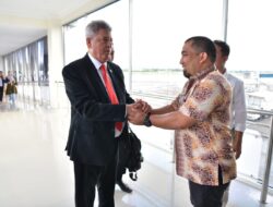 Pj Bupati Aceh Besar Sambut Kedatangan Dubes Palestina di Bandara SIM