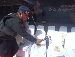 Personel Brimobda Polda Aceh Lakukan Sterilisasi Tribun MTQ Ke-36