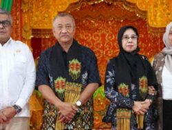 Sekda Bustami Hamzah Sambut Kajati Aceh di Bandara SIM
