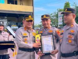 Kapolresta Banda Aceh Berikan Penghargaan Kepada Personel dan Enam Polsek