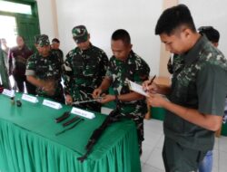Satu Pucuk AK 47, Dua Granat Standar dan 12 Munisi Sisa Konflik Diserahkan Ke Kodim 0117/Aceh Tamiang