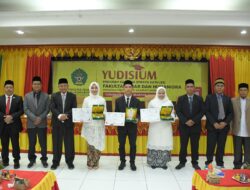 Yudisium FAH UIN Ar-Raniry, Dekan Ajak Lulusan Adaptif terhadap Perubahan