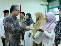 UIN Ar-Raniry Serahkan SK Perpanjangan Kontrak 207 PPNPN