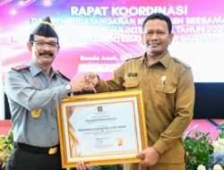 Pemkab Aceh Besar Terima Penghargaan dari Kemenkumham Aceh