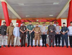 Pj Bupati Iswanto Inspektur Apel Siaga Satlinmas  dan Pembekalan Pemilu
