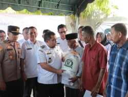 Pj Bupati Aceh Besar Launching Penyaluran Bantuan Pangan Candangan Beras Tahap I