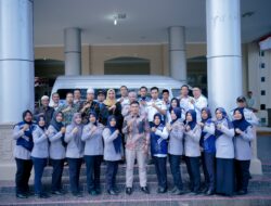 Warga Beutong Ateuh Banggalang Sambut Antusias Kehadiran Mini Bus Angkutan Perintis