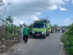 DLH Aceh Besar Lakukan Aksi Satu Jam Pungut Sampah di Kajhu