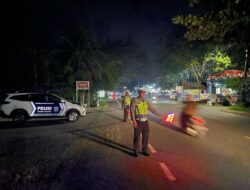 Personel Sat Lantas Polres Aceh Besar Gencar Atur Lalu Lintas Malam Hari