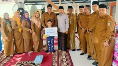 Disdikbud Banda Aceh Salurkan Bantuan ke Murid Korban Kebakaran Ponpes Babul Maghfirah