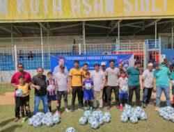 Serius Bina Usia Dini, Ketua Asprov PSSI Aceh Bagikan 500 Bola