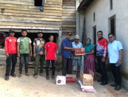 Pemkab Aceh Besar Serahkan Bantuan Masa Panik untuk Korban Terdampak Pohon Tumbang