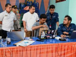 Pj Bupati Aceh Besar Pantau Proses Input Data Hasil Pemilu di Kecamatan