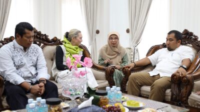 Pj Bupati Aceh Besar Terima Kunjungan Pengurus Muslim Aid United dan YKMI