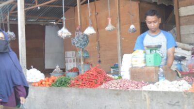 Stok Menipis, Harga Sembako Melonjak di Pasar Tradisional Lhokseumawe