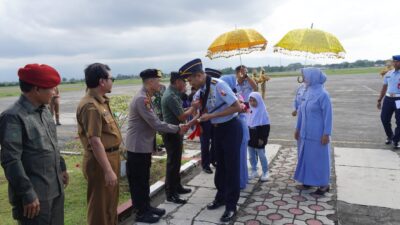 Dirsamapta Polda Aceh Sambut Kedatangan Danlanud SIM yang Baru