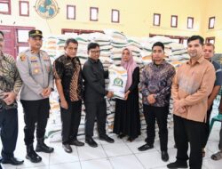 Pemkab Aceh Besar Salurkan Bantuan Beras Tahap II untuk 1258 KPM di KBJ