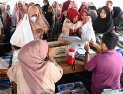 Warga Kuta Baro Membludak di Pangan Murah Pemkab Aceh Besar