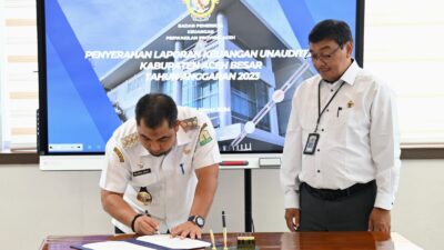 Pj Bupati Serahkan LKPD Aceh Besar Tahun Anggaran 2023 ke BPK RI