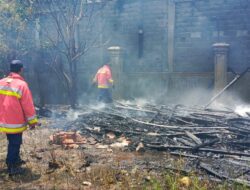 Pondok Singgahan di Limpok Ludes Terbakar