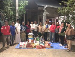 Pemkab Aceh Besar Serahkan Bantuan Masa Panik untuk Korban Kebakaran di Tanjung
