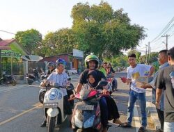 Remaja Masjid Dapu Bata Cot Ba’u Sabang Bagikan Takjil Gratis