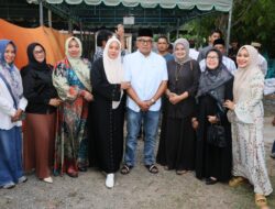 Pj Gubernur Aceh Takziah ke Rumah Mantan Bupati Pidie dan Perempuan Satu Abad