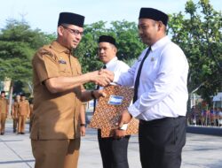 Sekdako Banda Aceh Serahkan SK 306 PPPK Guru dan Tenaga Kesehatan