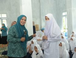 Pj Ketua PKK Aceh Ajak Santri Konsumsi Makanan Sehat Bergizi