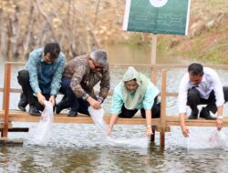 Pj Gubernur Aceh Dukung Program Pengembangan Tambak Udang Teknologi eFishery