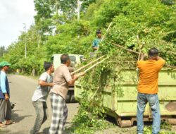 Dukung PON ke-21, DLH Aceh Besar bersama Keuchik di Lampuuk Gelar Gotong Royong
