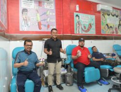 Pj Sekda Aceh Azwardi Donor Darah di PMI Banda Aceh