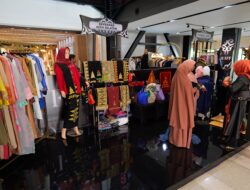 Produk Fesyen Aceh Laris Manis di AMFF Sarinah Mall Jakarta